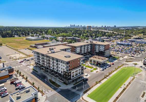 Plaza Apartments property